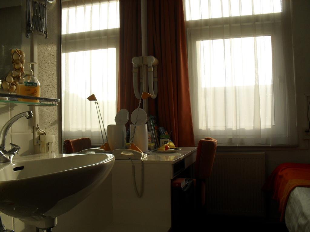 Hotel Hoogland Zandvoort Aan Zee Ruang foto